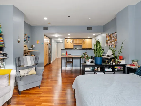 300 Commercial St APT 310, Boston, MA 02109