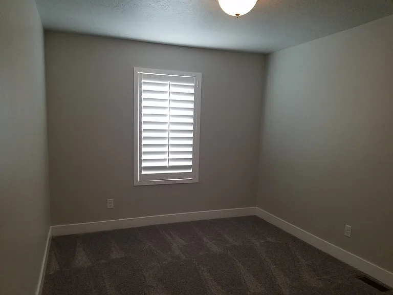 1220 W Clark Ln — Photo 12