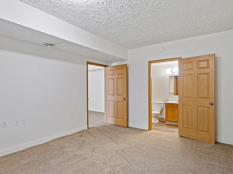 North Pointe Apartments — Photo 15
