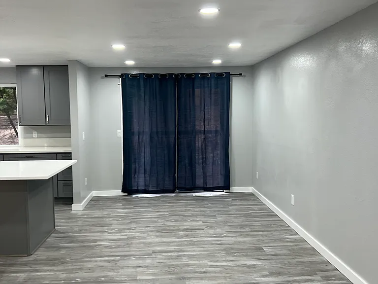 6921 SE Queen Rd — Photo 14