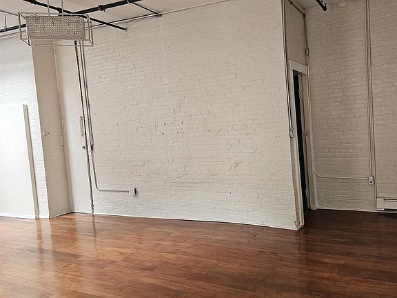 5th image of 196 Morgan St Floor 3
