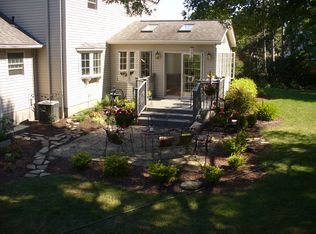 6640 Cliffside Dr, Vermilion, OH 44089