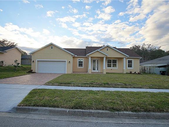 2nd image of 1520 Dess Dr