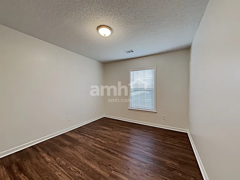 122 Wallnut Hall Cir — Photo 19