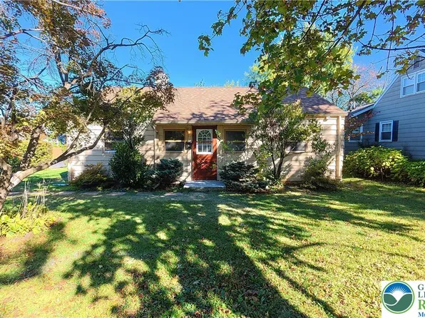 403 S 24th St, Allentown, PA 18104