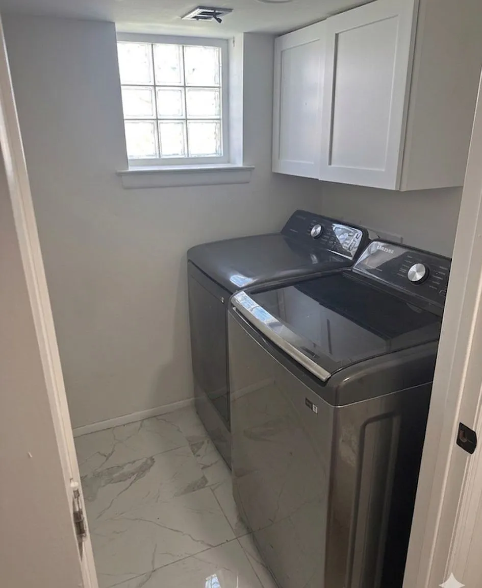 1 bed, 1200 sqft, $1,350 — Photo 1