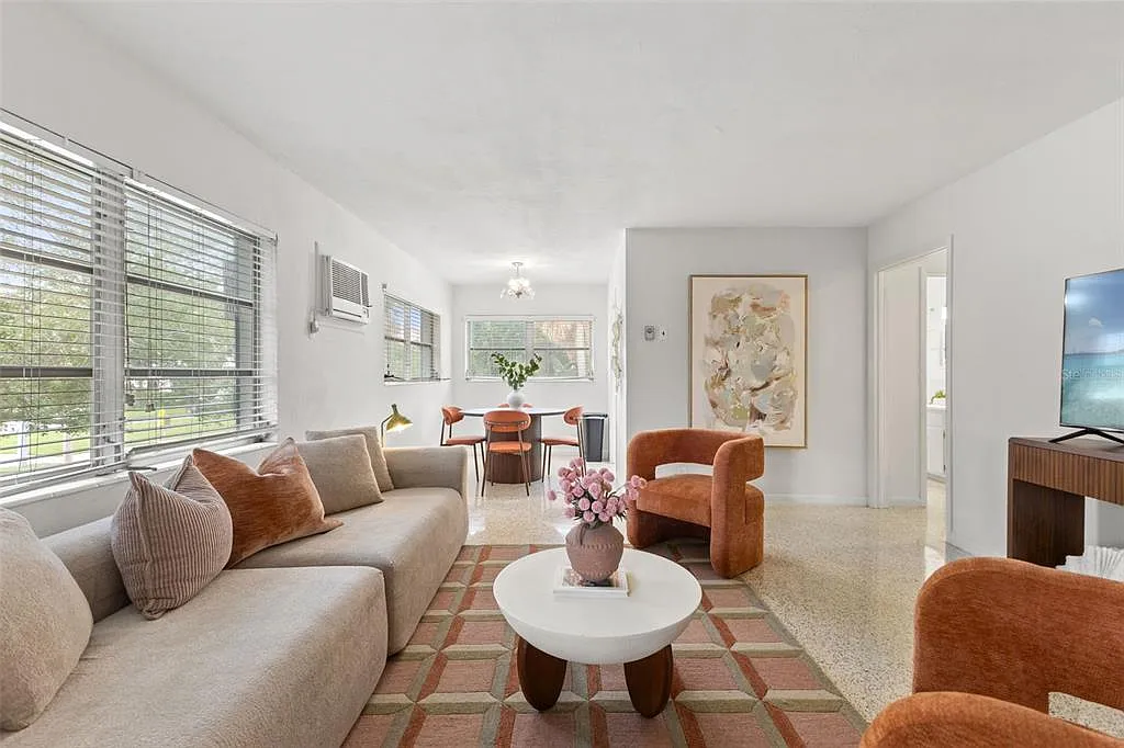2 bed, 2.0 bath, 1200 sqft, $3,000 — Photo 4