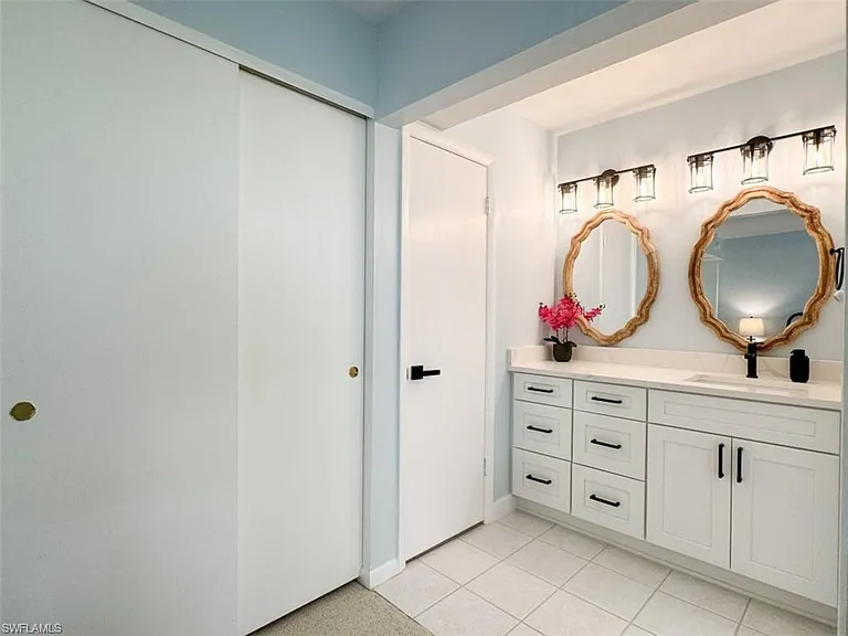 788 Park Shore Dr #D27 — Photo 46