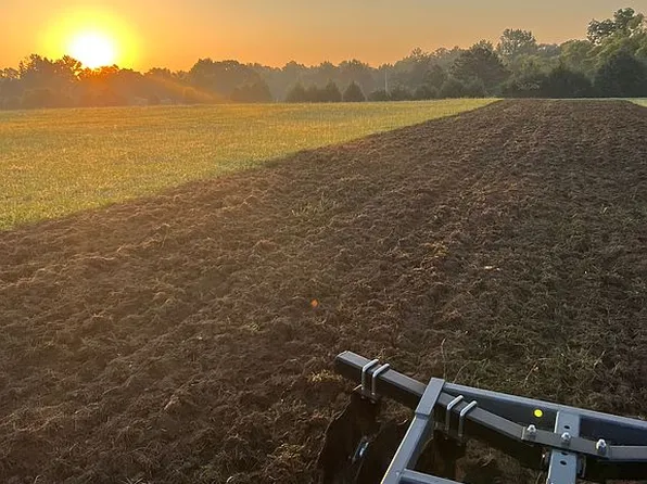 17232 N Hagler Rd, Northport, AL 35475