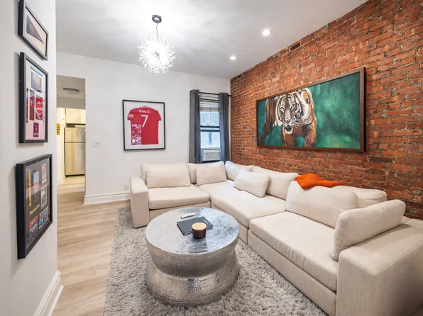 133 East 30th Street 1A image 2 of 6