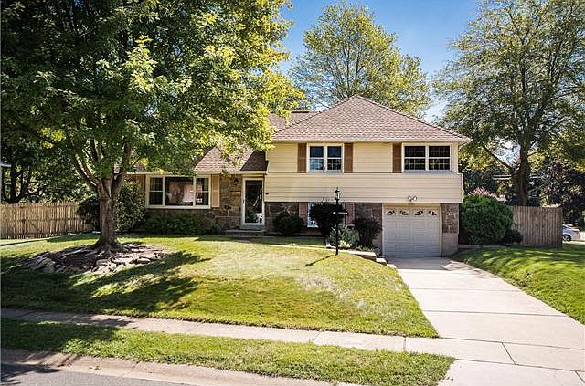 Stylish 4BR, 2.5BA stone split w/extensive updates