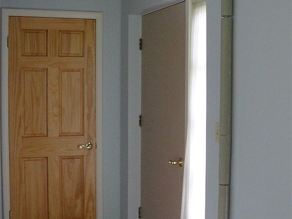 2nd image of 10 Hillcrest Dr