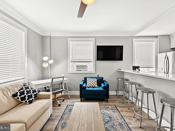 3rd image of 115 2nd St NE APT 16