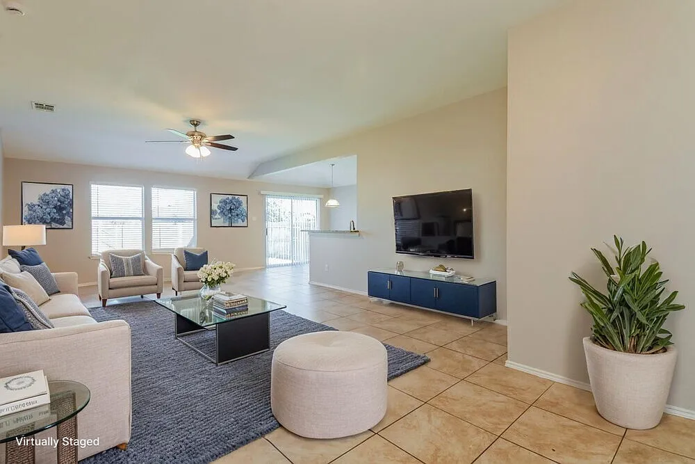 3 bed, 2.0 bath, 1397 sqft, $1,775 — Photo 4