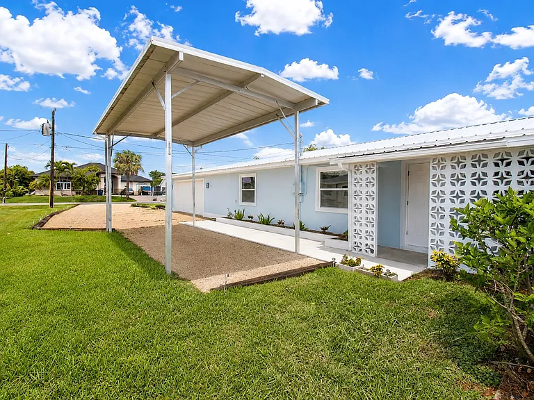 RV/Carport