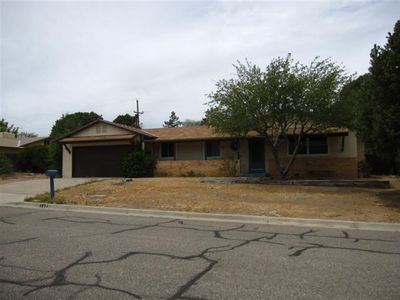 122 Bandelier Ave, Los Alamos, NM, 87544