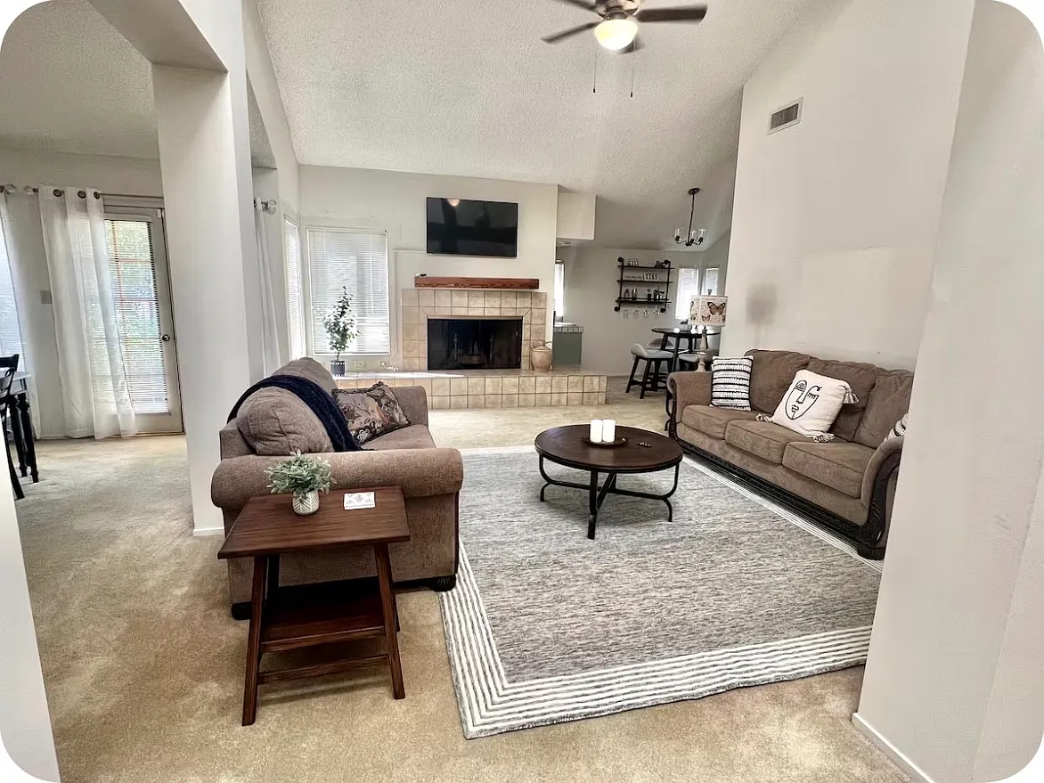 2 bed, 1657 sqft, $2,400 — Photo 3