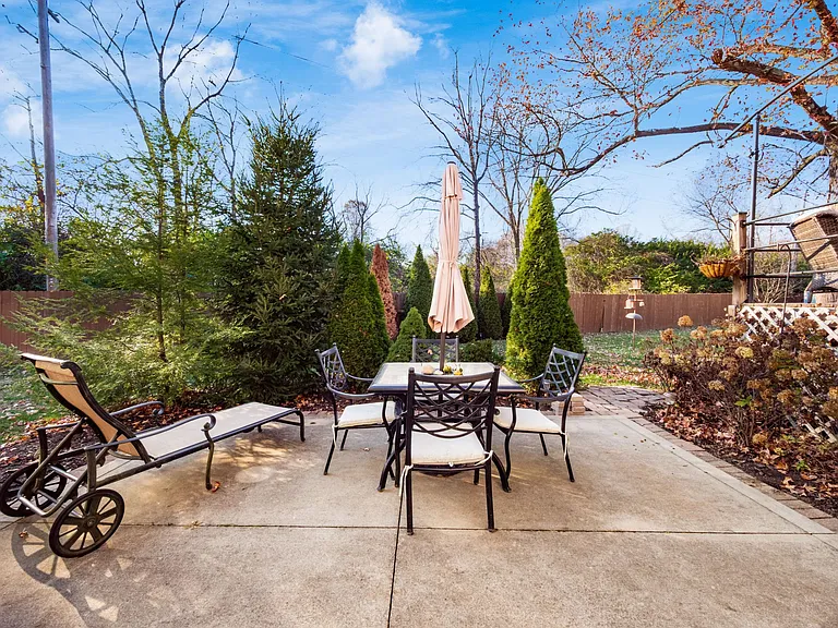 1655 Keats Ct — Photo 31
