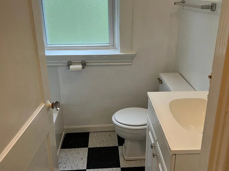 7401 Zephyr Pl #2E — Photo 16