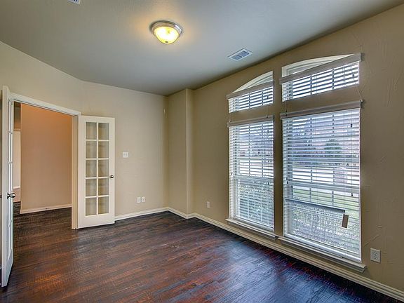 4th image of 12937 Viola Dr