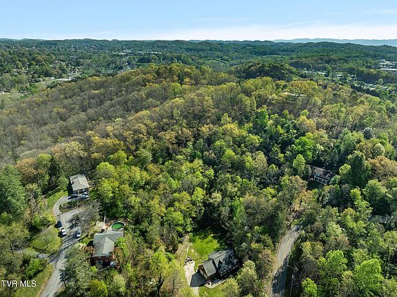 5th image of Hidden Valley Rd