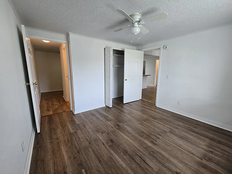461 7th Pl — Photo 15