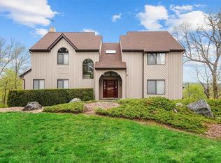 9 Chardonnay Rd, Cortlandt Manor, NY 10567