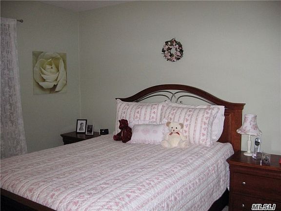 2nd image of 25 Glen Hollow Dr APT H35