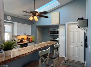 61 Brady Rd, Lake Hopatcong, NJ 07849