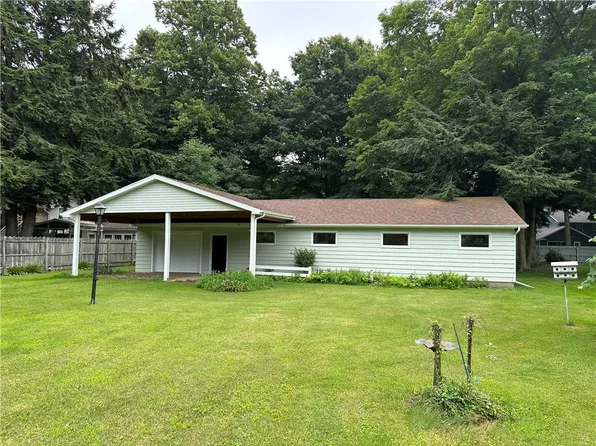 7325 Murphyhurst Ave, Fairview, PA 16415