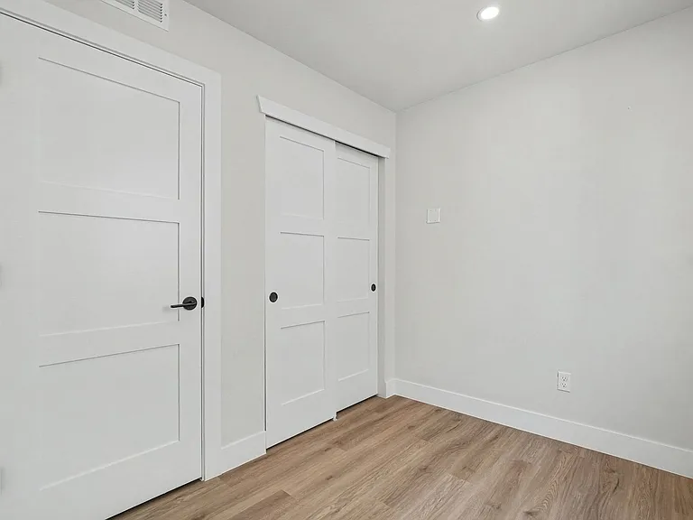 1370 Lowell Blvd — Photo 3