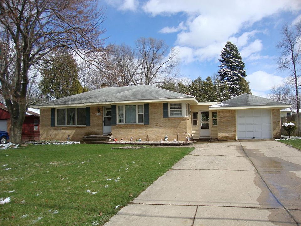 1st image of 3518 Senora Ave SE