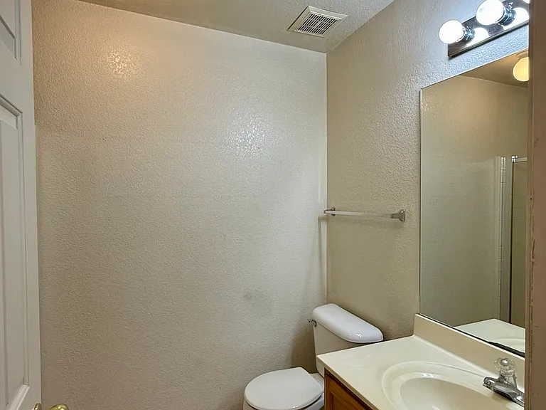1273 W Swan Ct — Photo 28