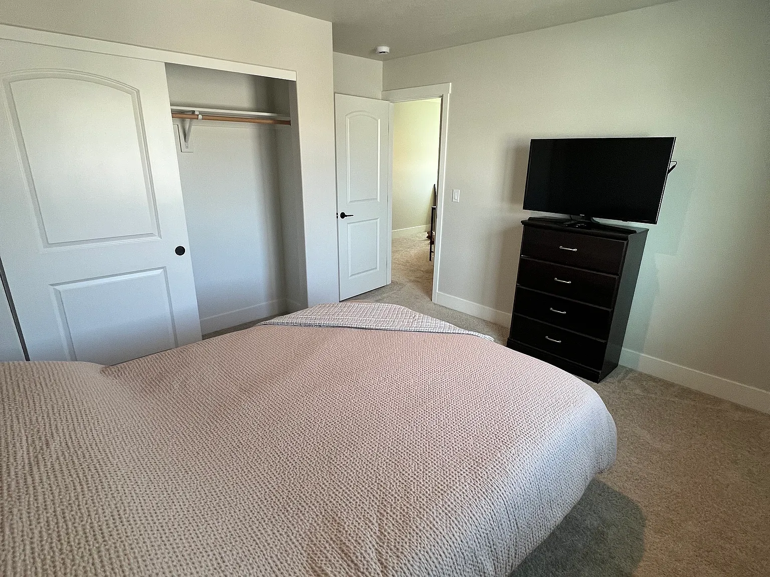 7663 Grapevine Ct — Photo 2