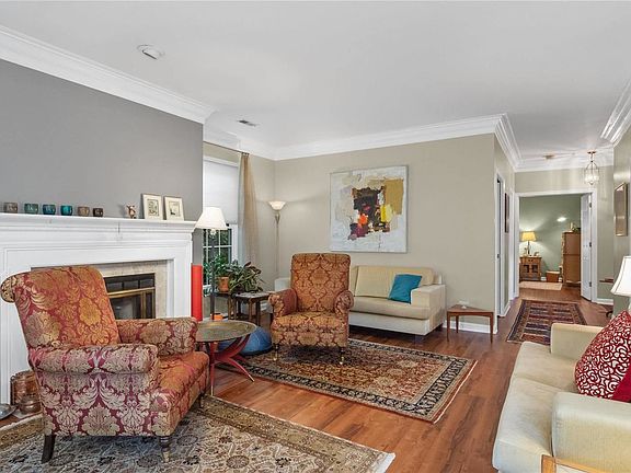 4th image of 450 E Lockwood Ave APT 209