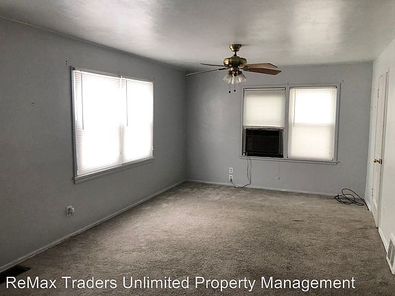 2nd image of 2212 W Vernon Ct