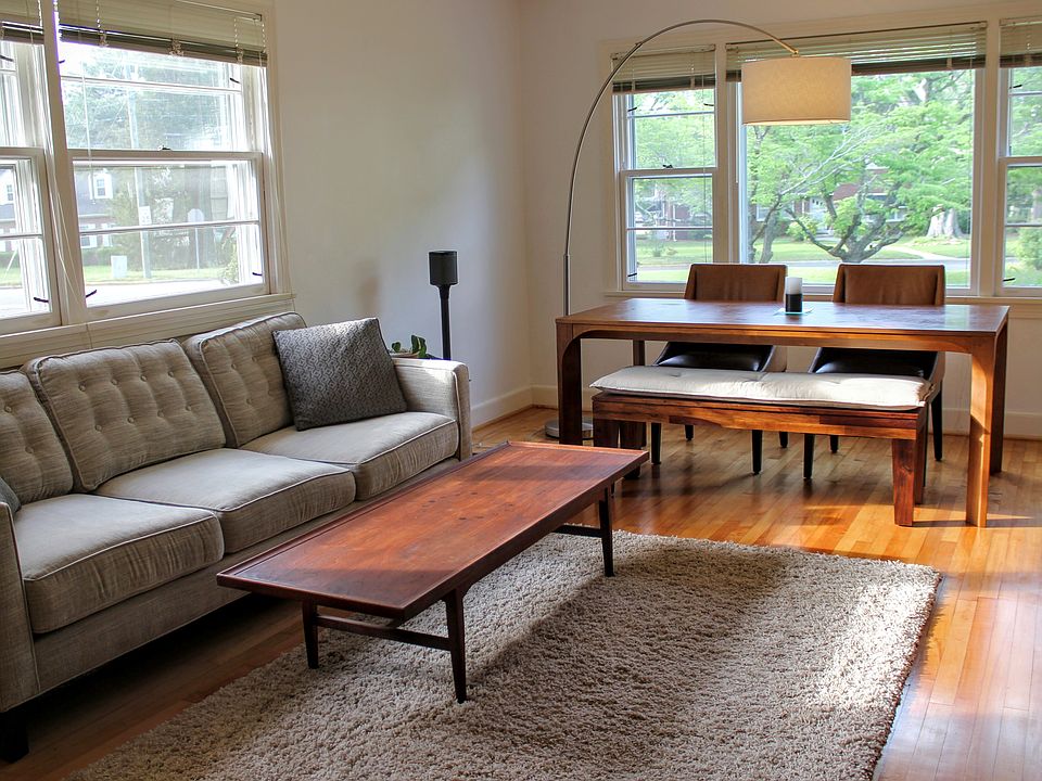 1st image of 401 Forest Hill Cir
