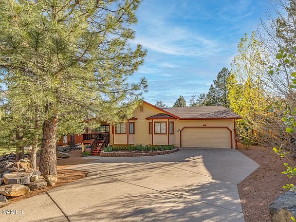 2nd image of 155 Sandia Cir