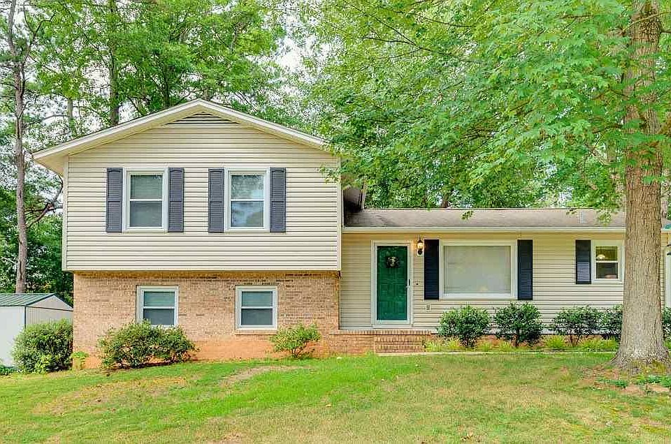 1st image of 112 Aspenwood Dr