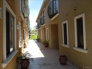 2nd image of 216 N Buena Vista St Unit 107