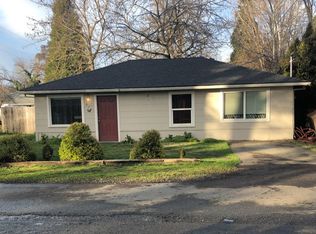 512 Edgewater Dr, Grants Pass, OR