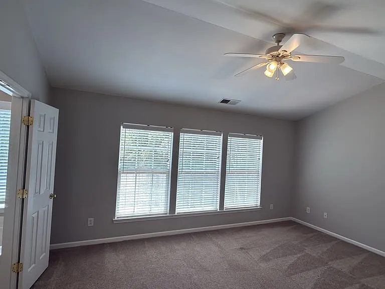 8816 Stags Leap Ct — Photo 15