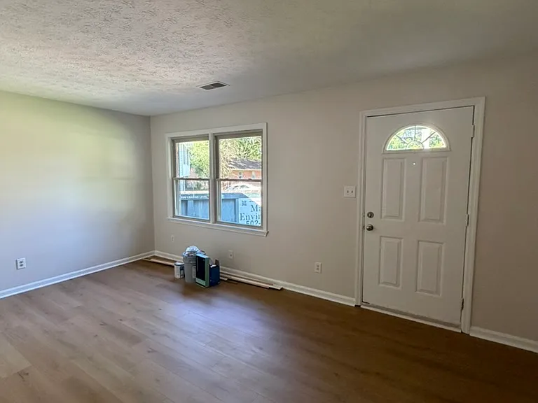 166 Kimberly Ct — Photo 10