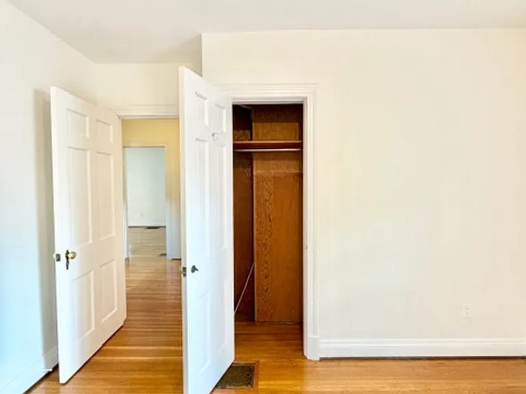2414 Brighton Dr — Photo 27