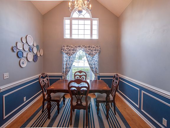 Formal dining room 