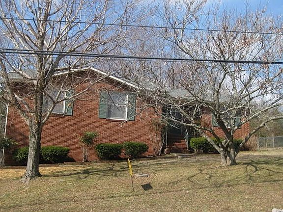 2nd image of 610 Chesterfield Cir