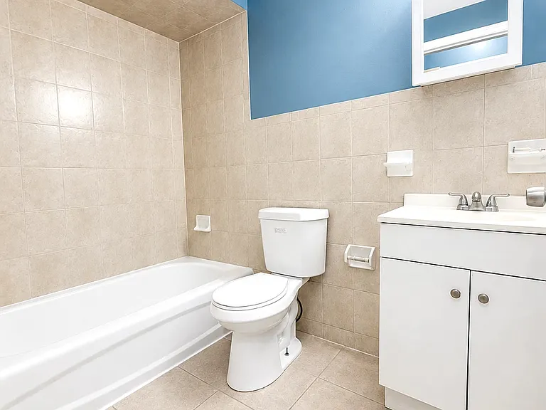 44 Astor St #3 — Photo 3