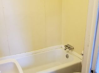 425 Denver St - 2, Waterloo, IA 50701