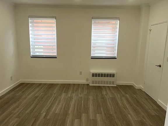 2nd image of 2711 Harway Ave APT 2