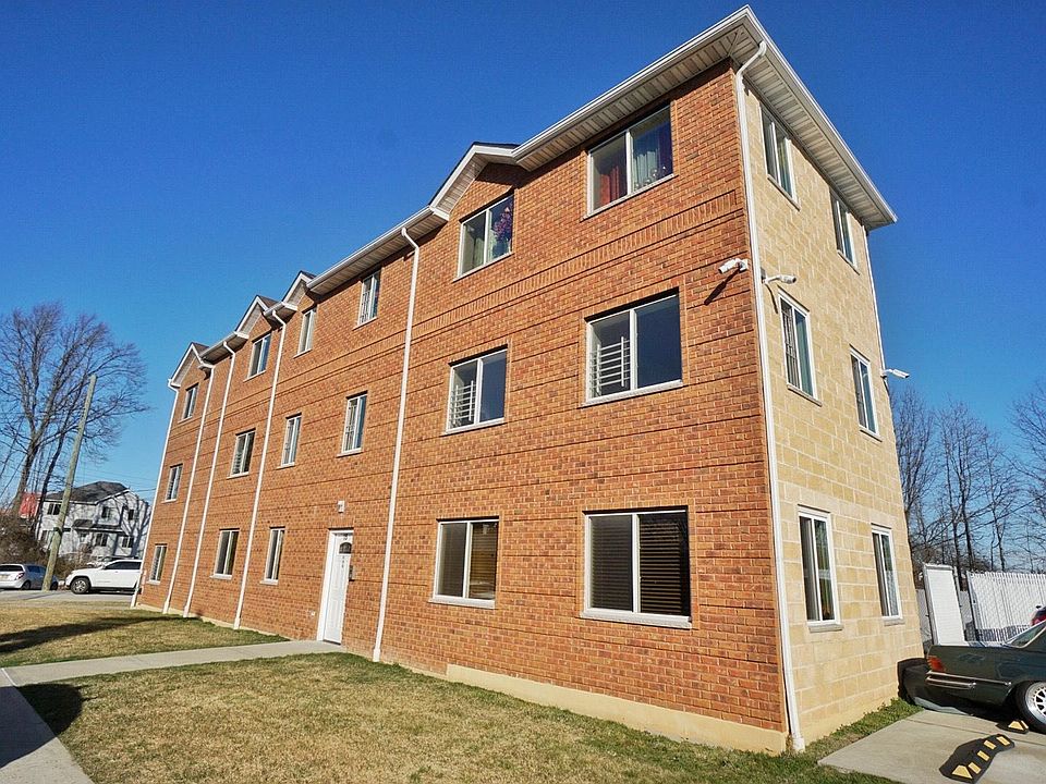 1st image of 15 Mosel Ave #2A